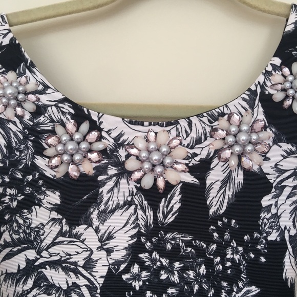 Floral Adrianna Papell Dress - Picture 2 of 7